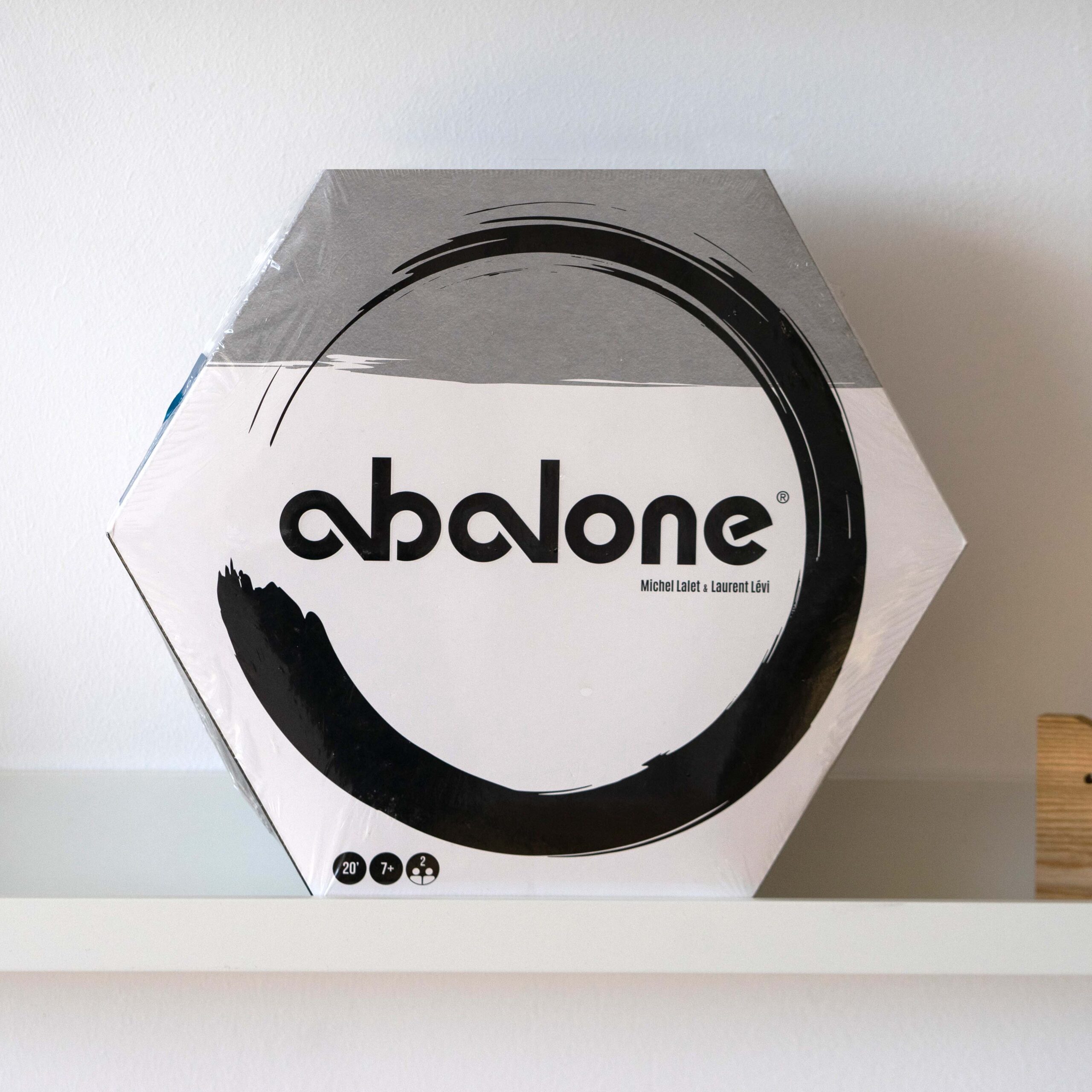 Настільна гра "Abalone"