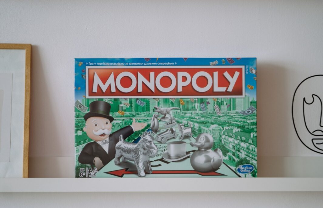 Настільна гра "Монополія"