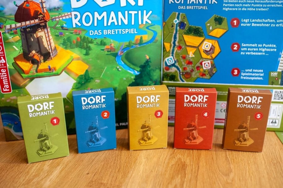 Настільна гра "Dorfromantik: The Board Game" - Зображення 5