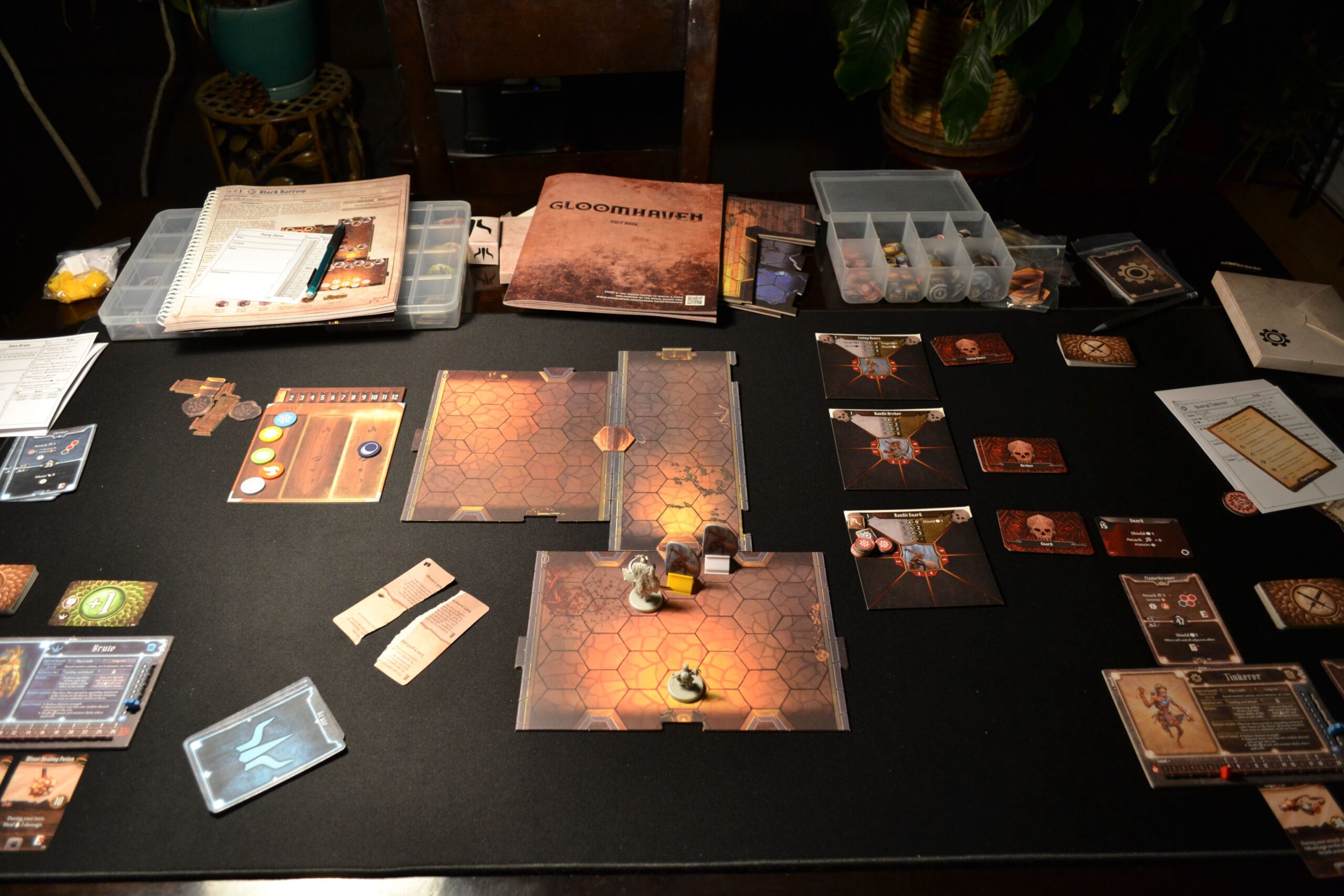 Настільна гра "Gloomhaven" - Зображення 2