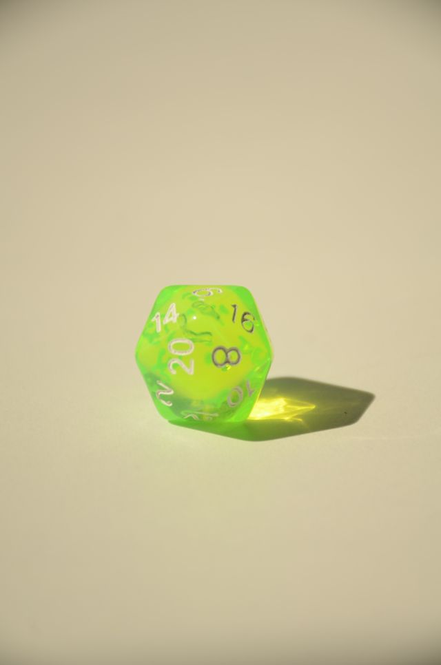 Кубик D20 прозорий – Кислотний - Зображення 2