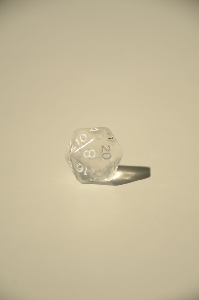 Кубик D20 прозорий – Білий - Зображення 2